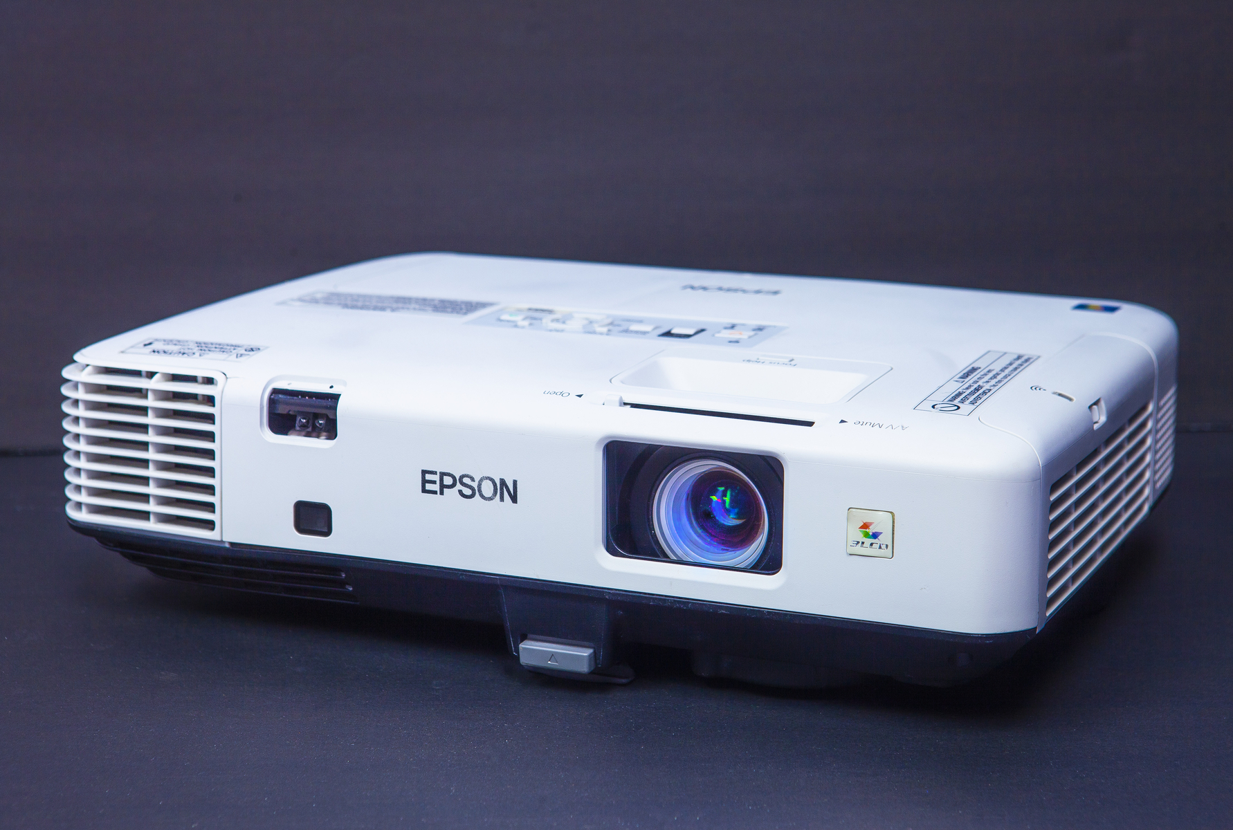 Epson PowerLite 1965 Projector USED