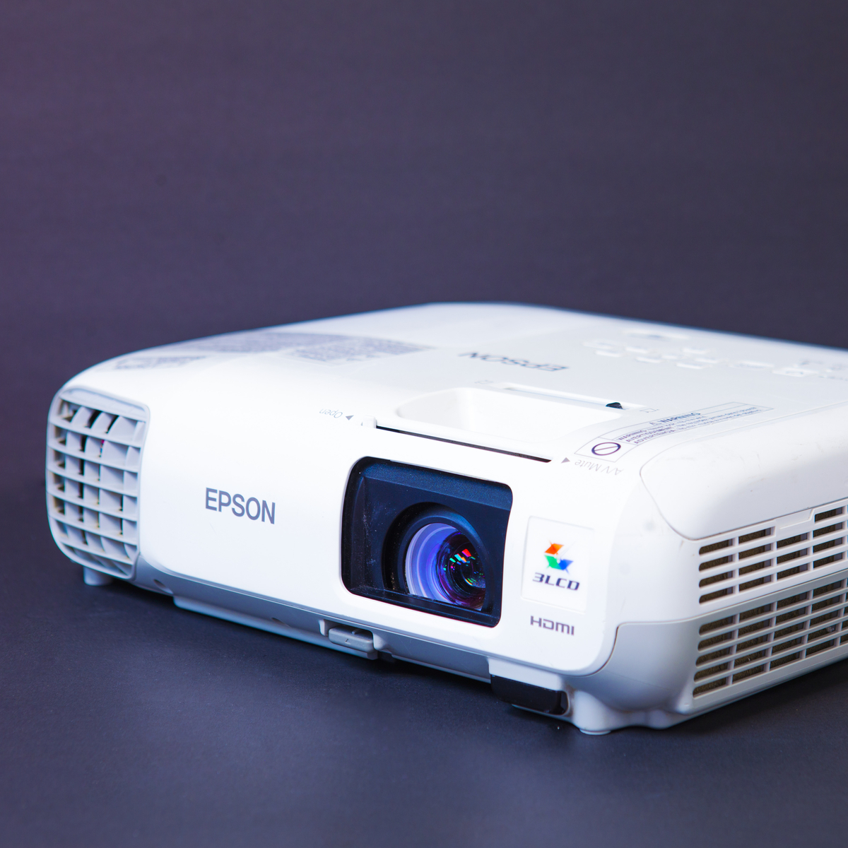 Epson POWERLITE 905 Projector USED