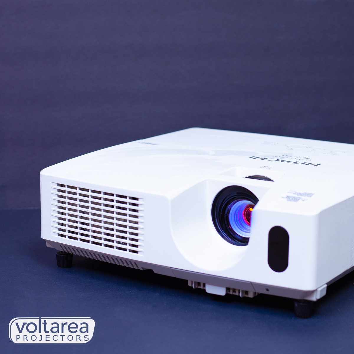 HITACHI CP-X2011N Projector USED