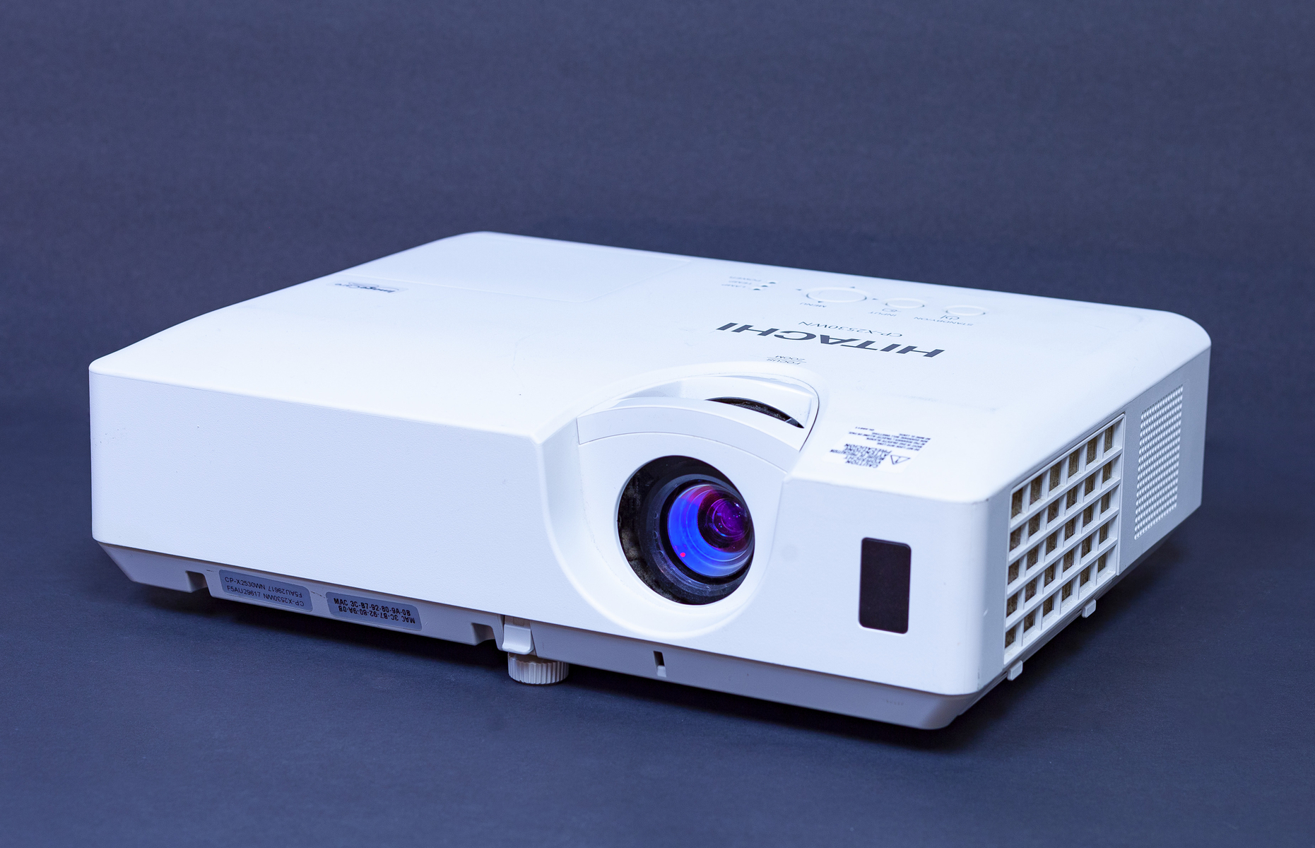 HITACHI CP-X2530WN Projector USED