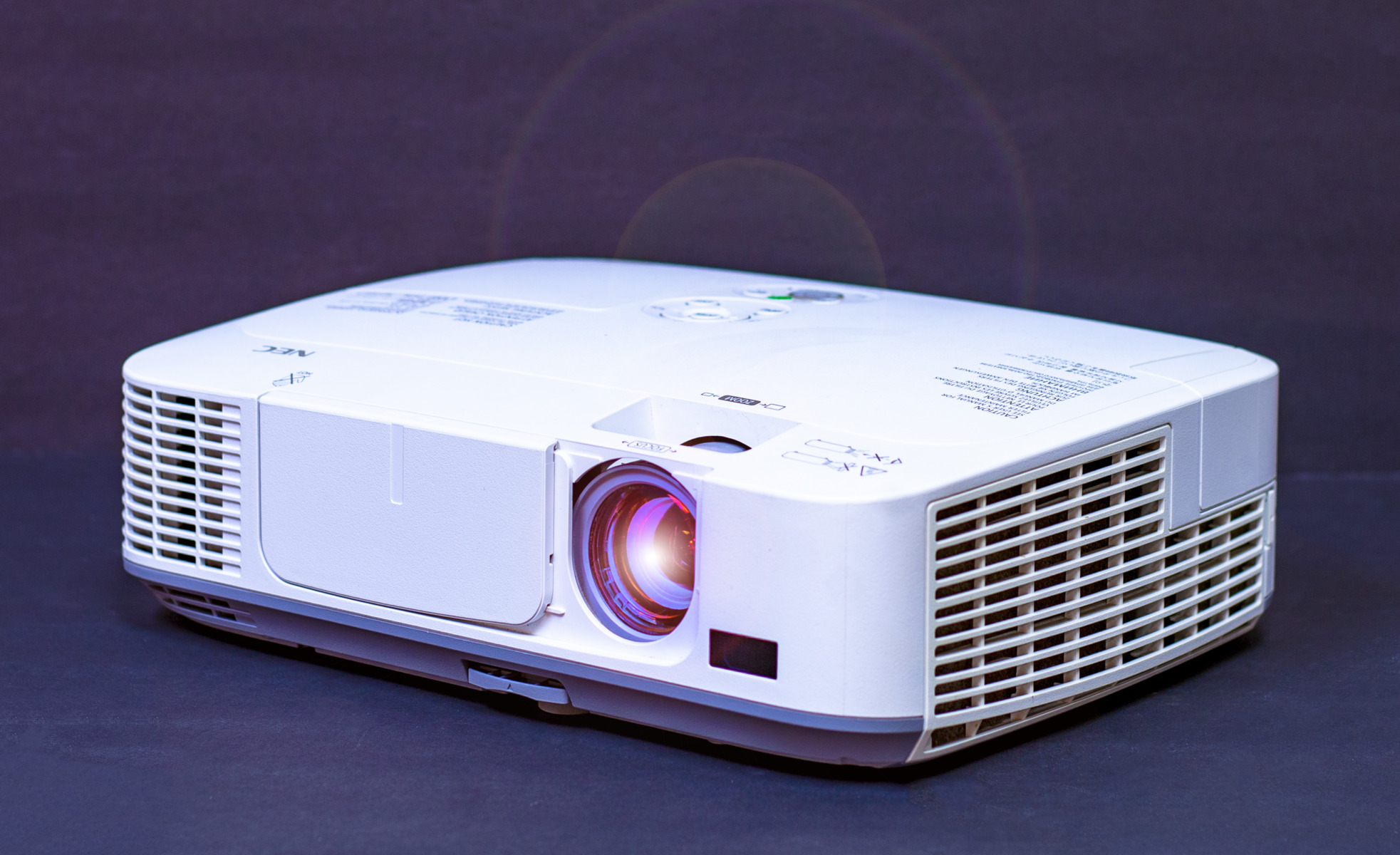 NEC NP-M260X Refurbished Projector 2600 Lumens XGA 500HR