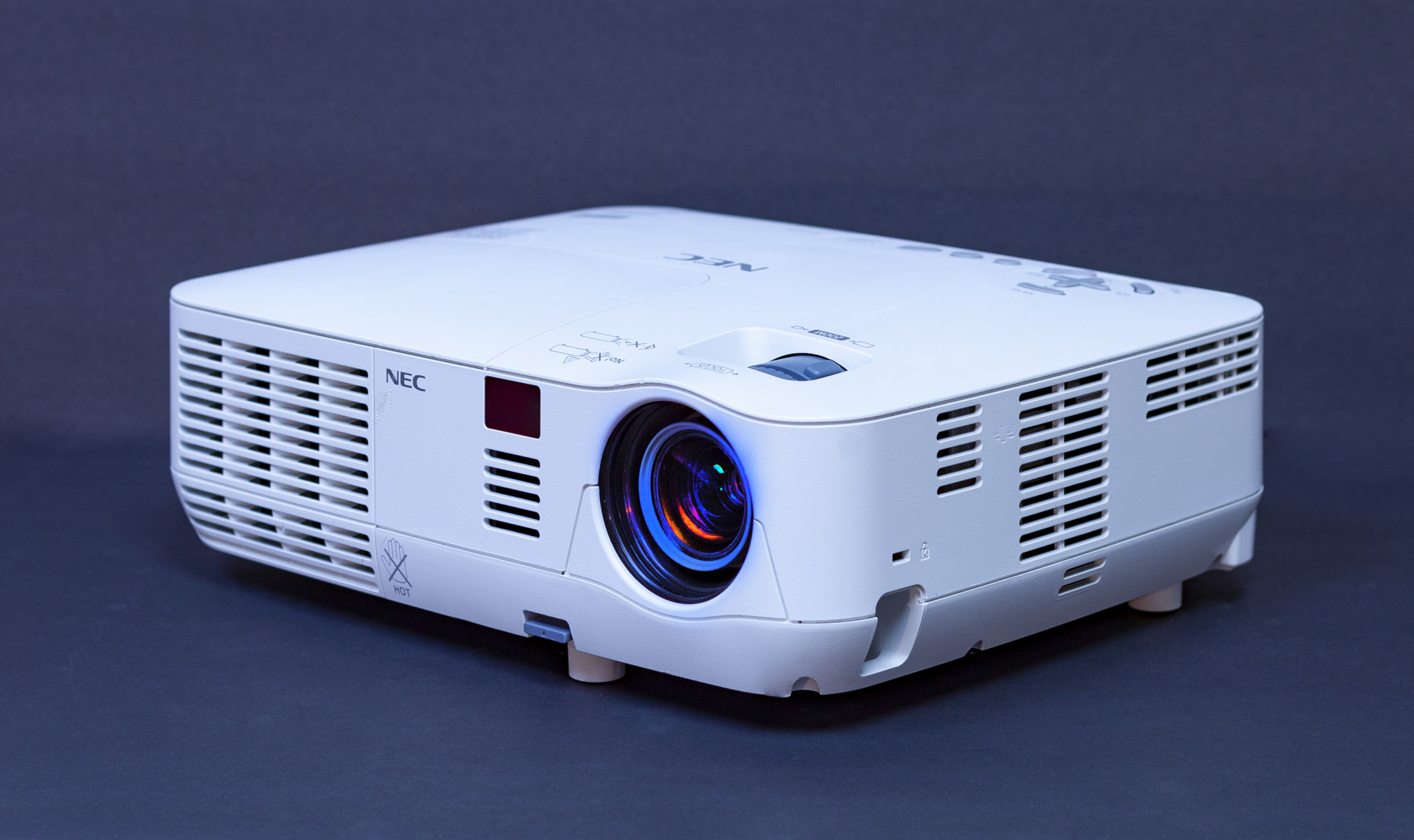 NEC NP-V311X Refurbished Projector 3100 Lumens XGA 300HR