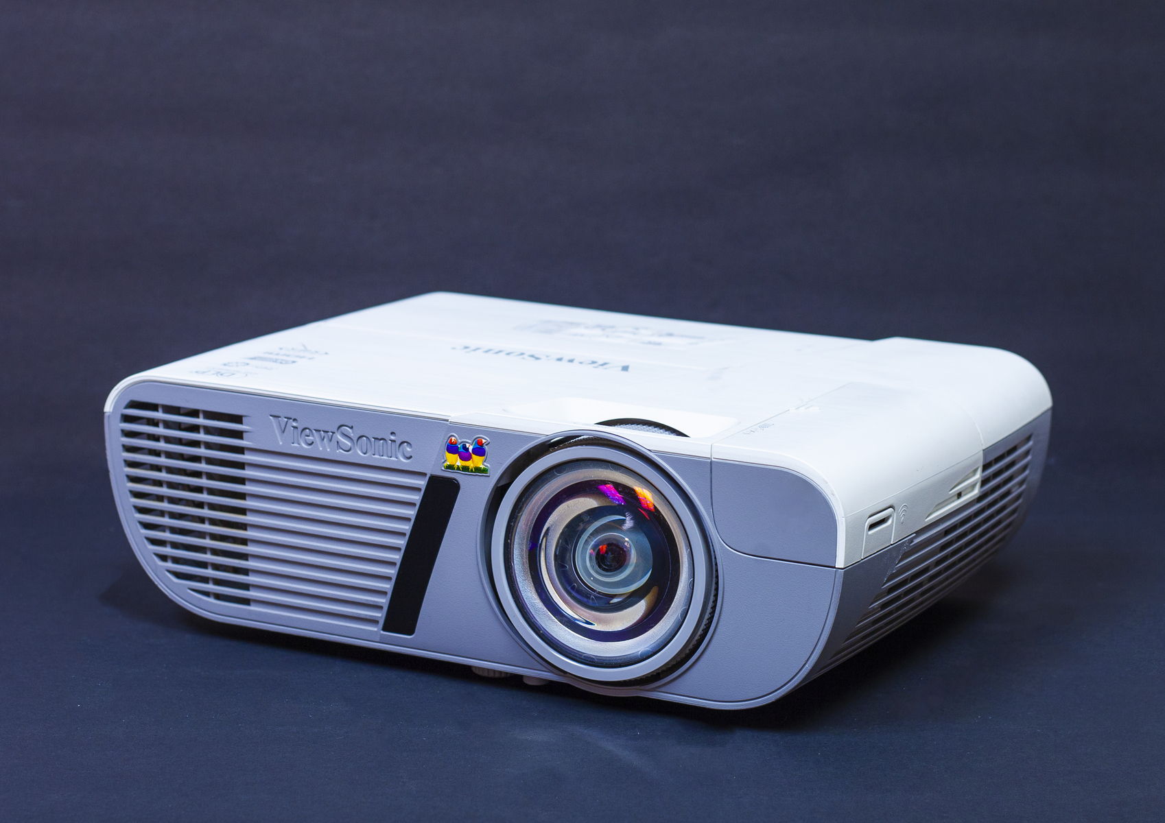 REFURBISHED 3500 Lumen ViewSonic PJD6352LS Short-Throw Projector 3x4 aspect